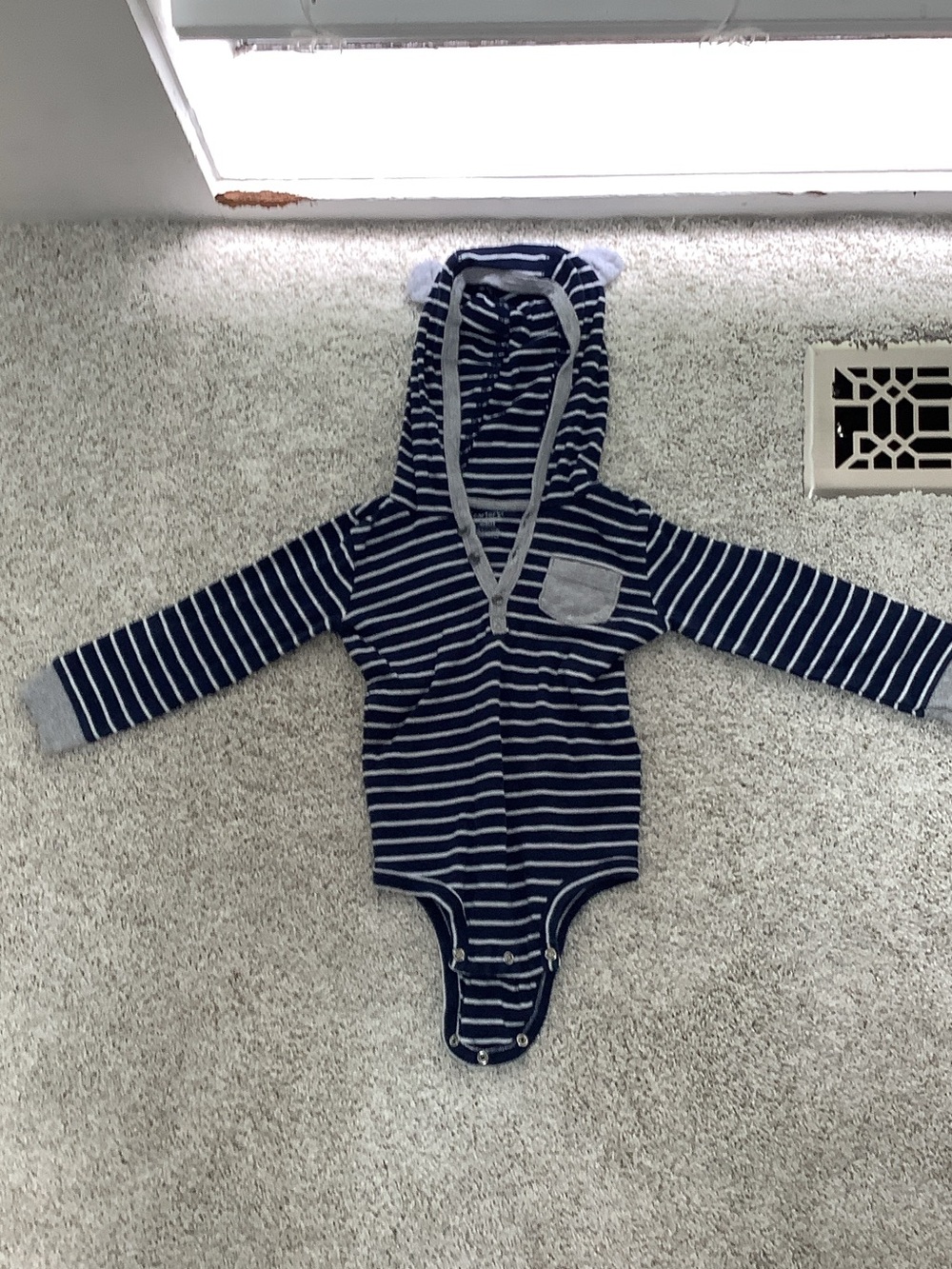 Carters Navy - white striped Bear hood Wunsy